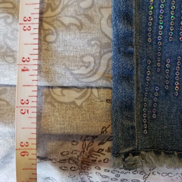 STUNNING SEQUINED SKINNY JEANS BY HYDRAULIC - Picture 3 of 7